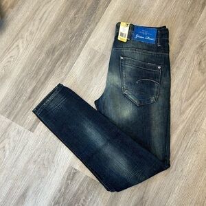 New with tags G-STAR RAW Low T Loose Tapered high rise designer women’s jeans.